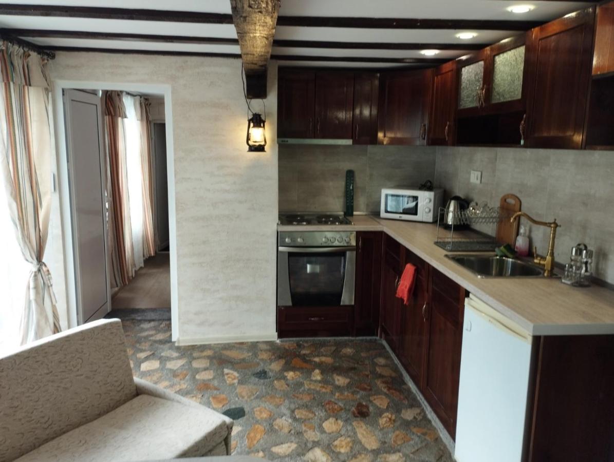 Семейна Къща Лазарови Sapareva Banya Exterior foto